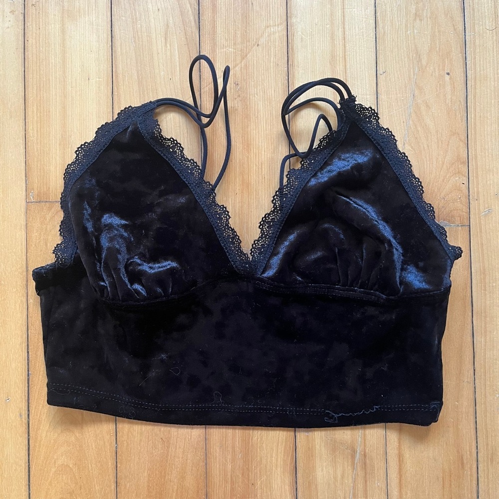 GARAGE Black Velvet Lace Trim Cami Crop Top XS / TP